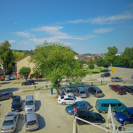 Motel Grand Велика Кладуша Екстер'єр фото