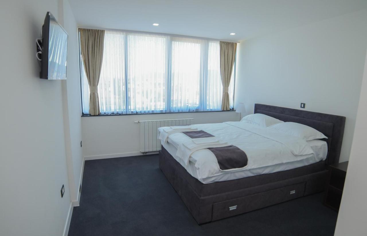 Motel Grand Велика Кладуша Екстер'єр фото