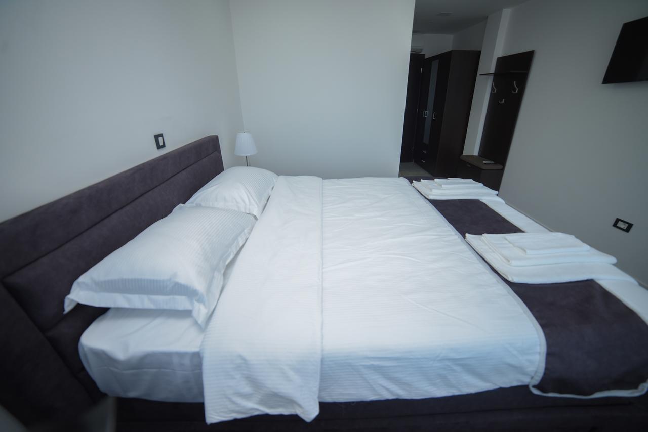 Motel Grand Велика Кладуша Екстер'єр фото